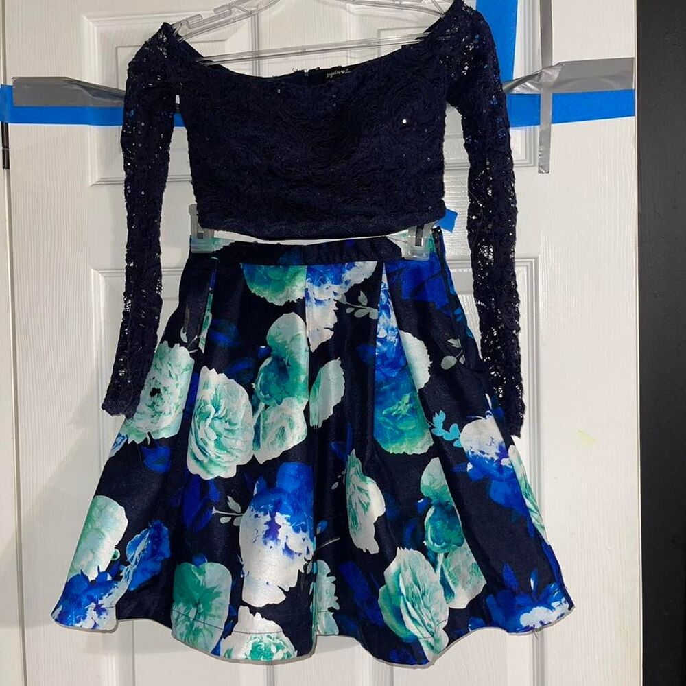 Size 0 Skirt and Top Two Piece Set Floral Lace Cute